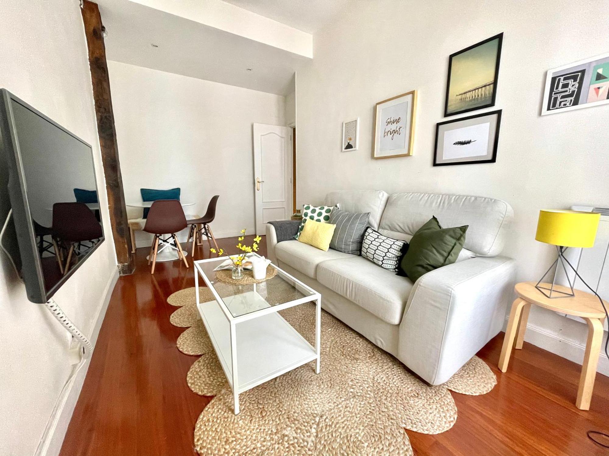 Fika Flat Casco Viejo Parking 15Euro X Dia Apartment Bilbao Exterior photo